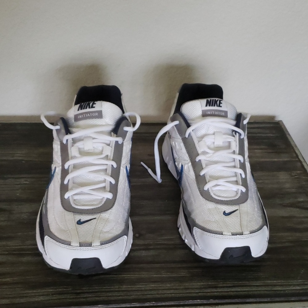 Nike Initiator